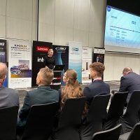 Dorota Cabańska, GINB, podczas wystąpienia na X Forum Kierowników IT w Administracji